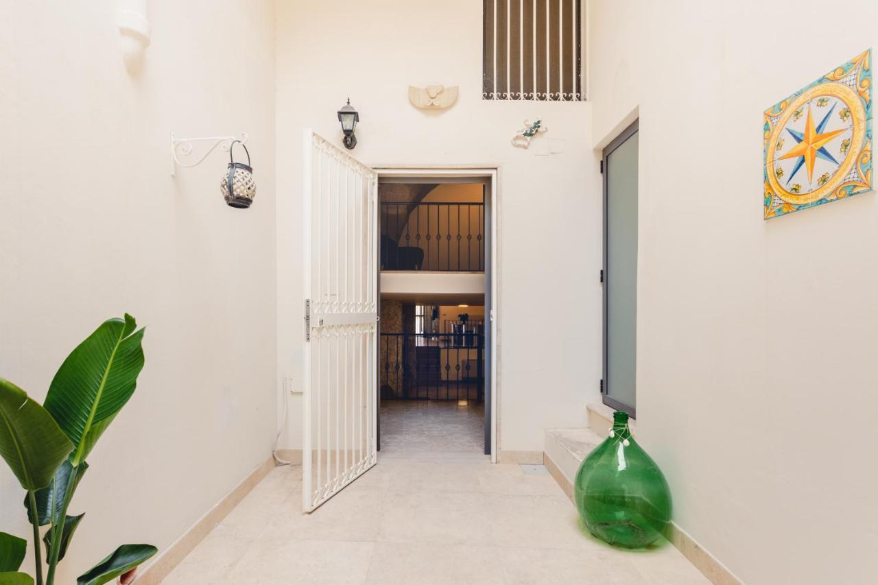 Convivo Apartment Palazzo Galateo ليتشي المظهر الخارجي الصورة