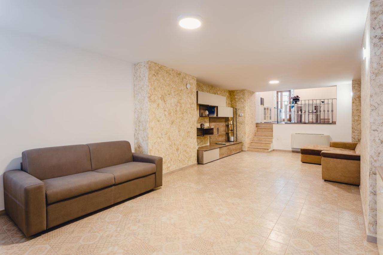 Convivo Apartment Palazzo Galateo ليتشي المظهر الخارجي الصورة